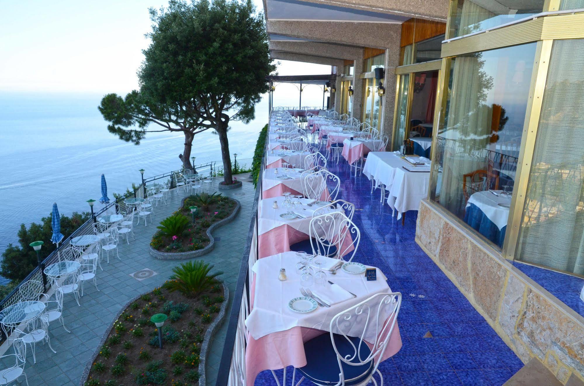 Hotel Grand Excelsior 4*